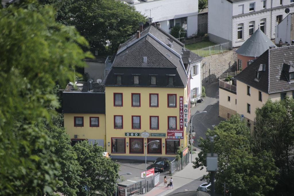 Sessellift Hotel *
